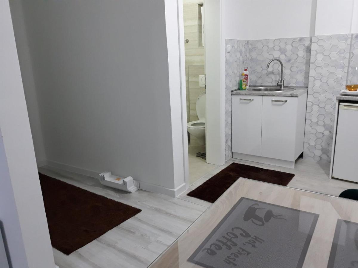 Apartman Nena 102 Mostar Bagian luar foto