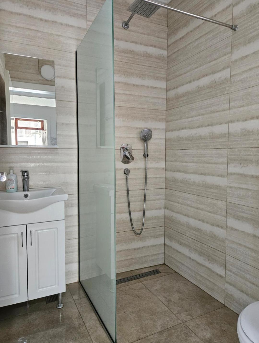 Apartman Nena 102 Mostar Bagian luar foto