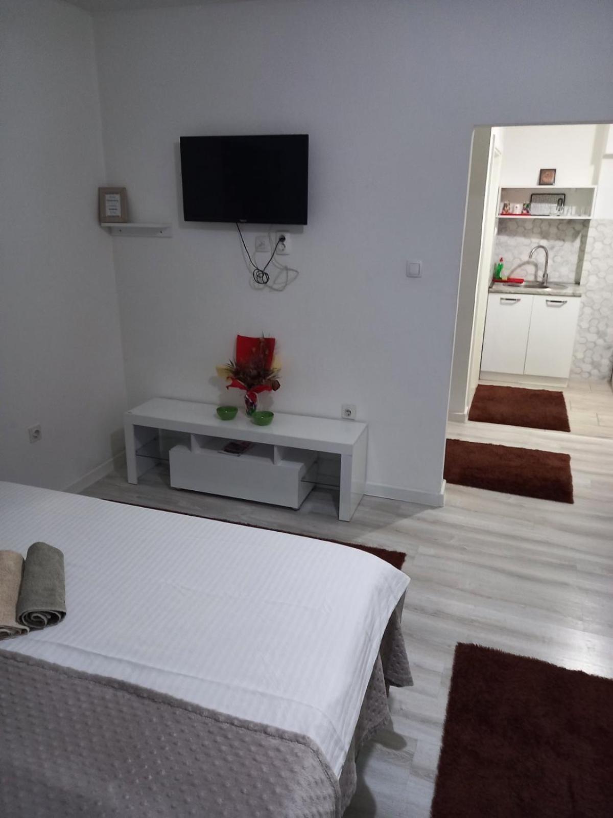 Apartman Nena 102 Mostar Bagian luar foto