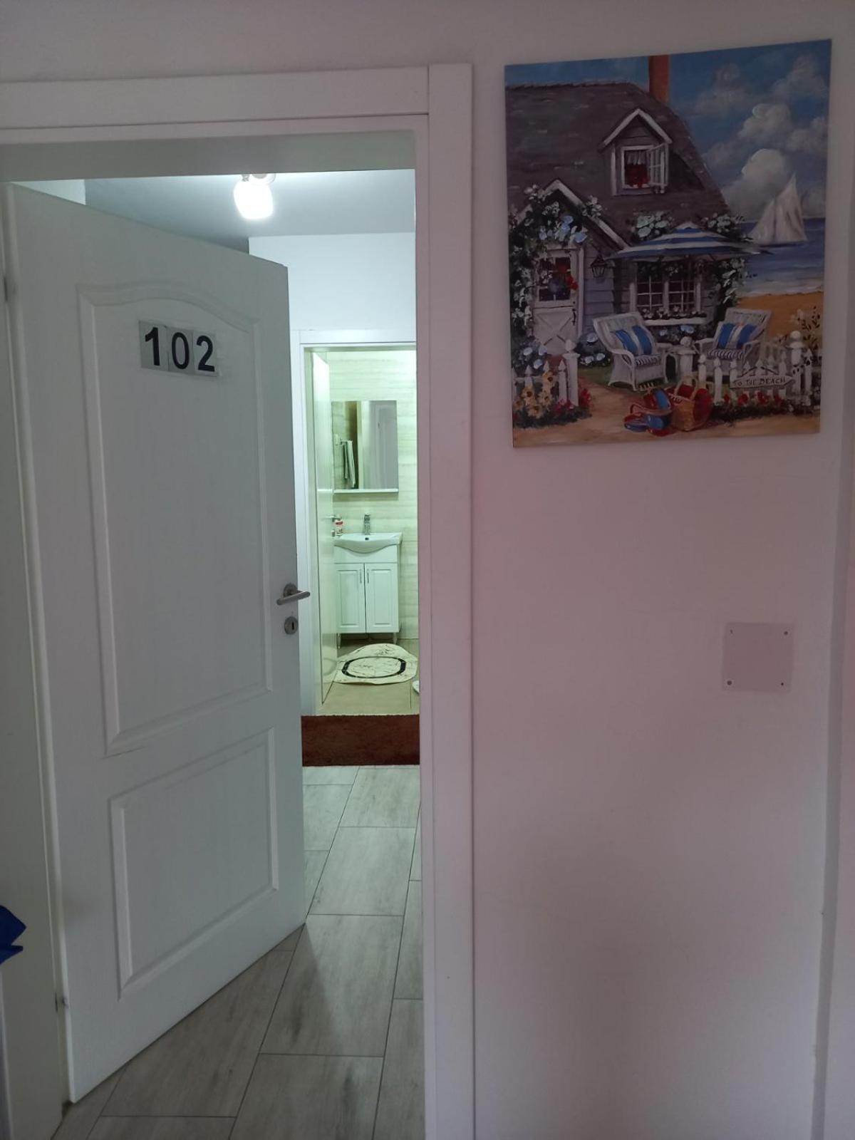 Apartman Nena 102 Mostar Bagian luar foto