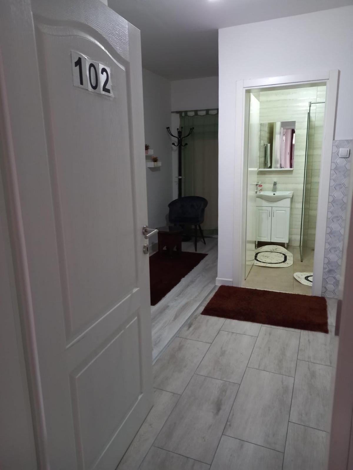 Apartman Nena 102 Mostar Bagian luar foto